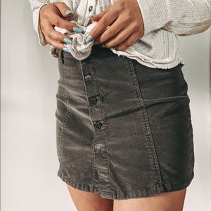 OLIVE GREEN BUTTON UP SKIRT